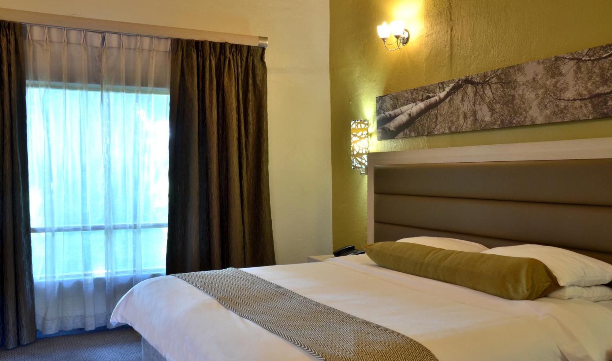 Cresta Marang Gardens Hotel Francistown Room photo