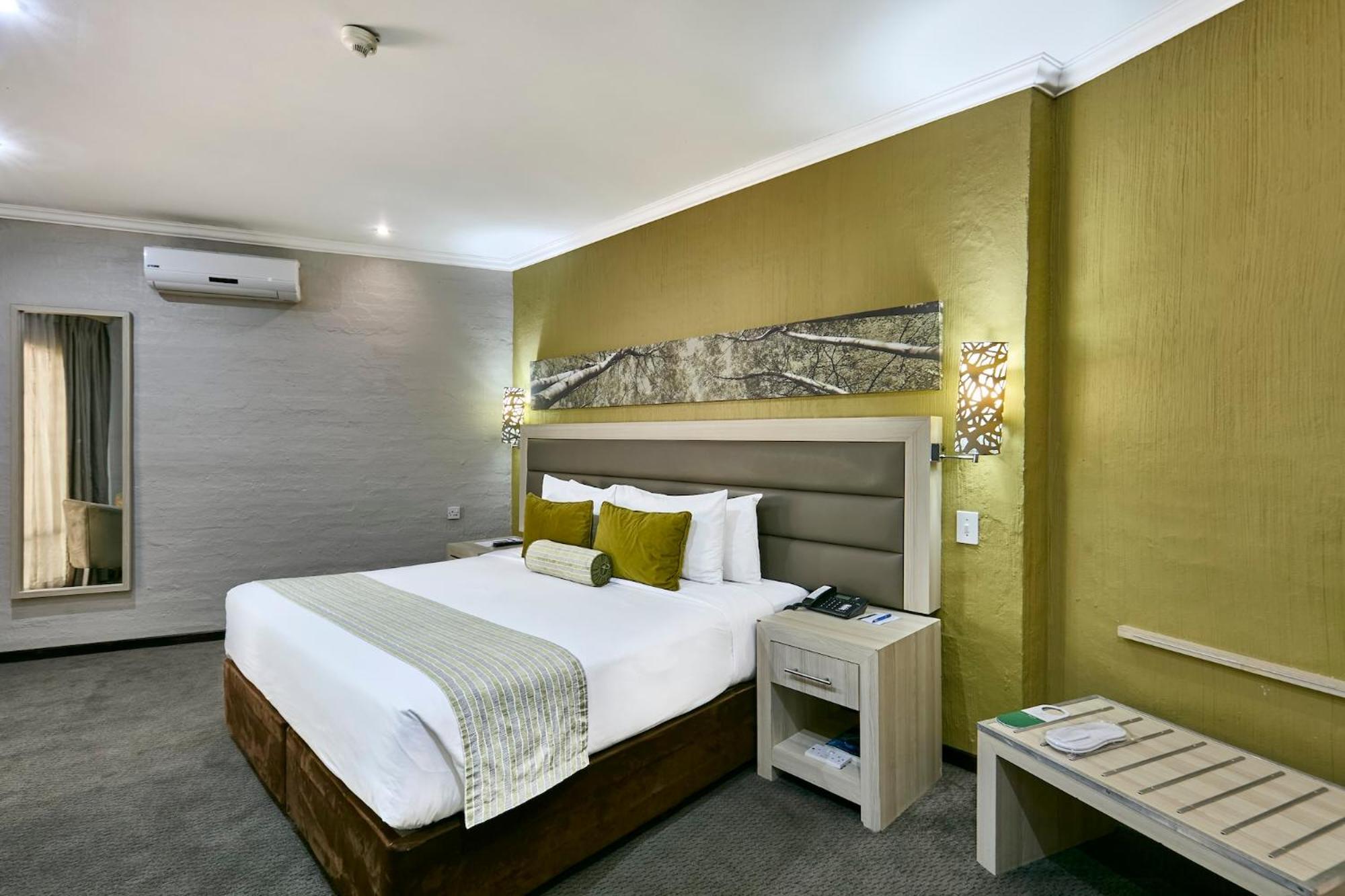 Cresta Marang Gardens Hotel Francistown Exterior photo