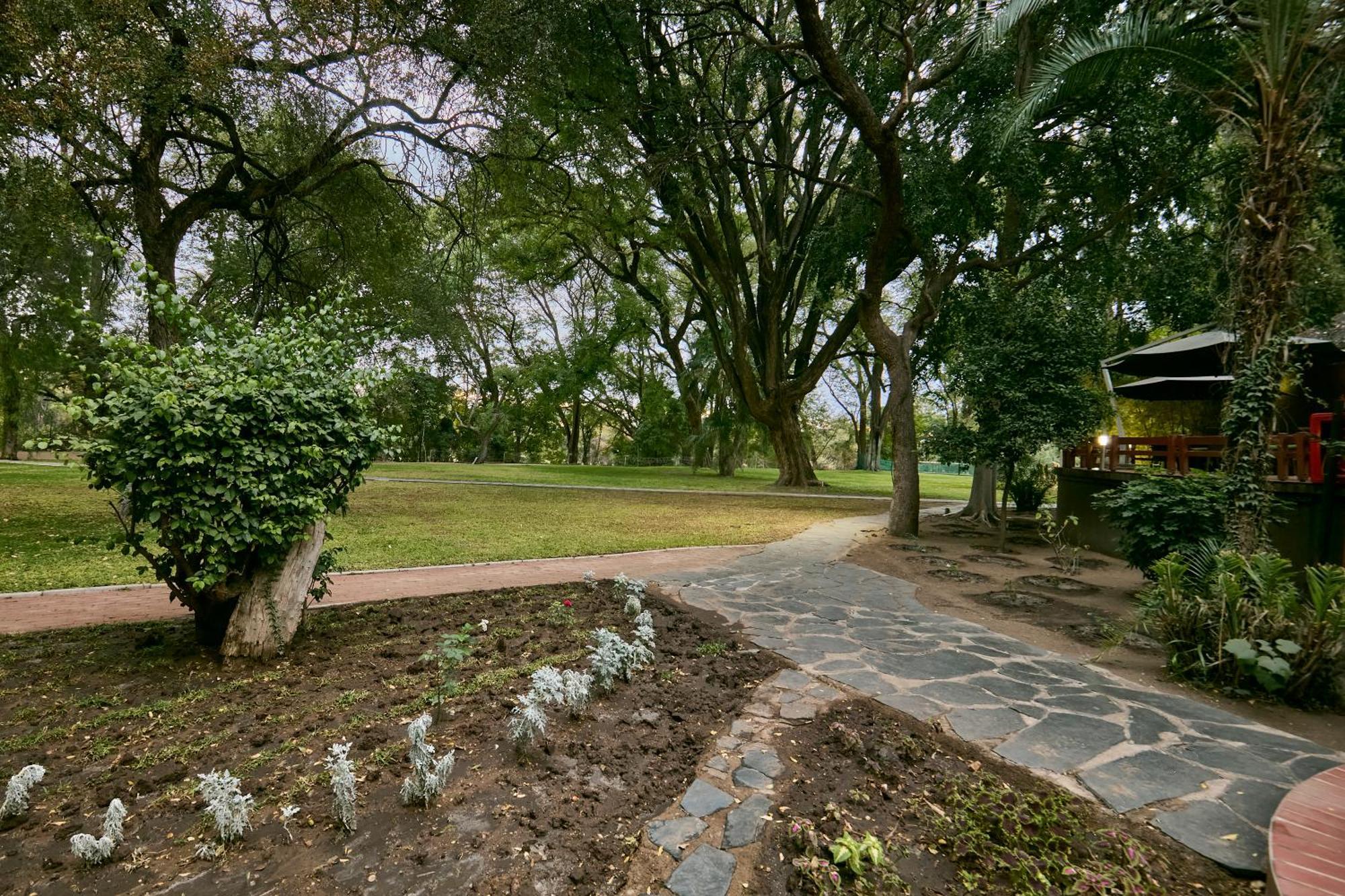 Cresta Marang Gardens Hotel Francistown Exterior photo