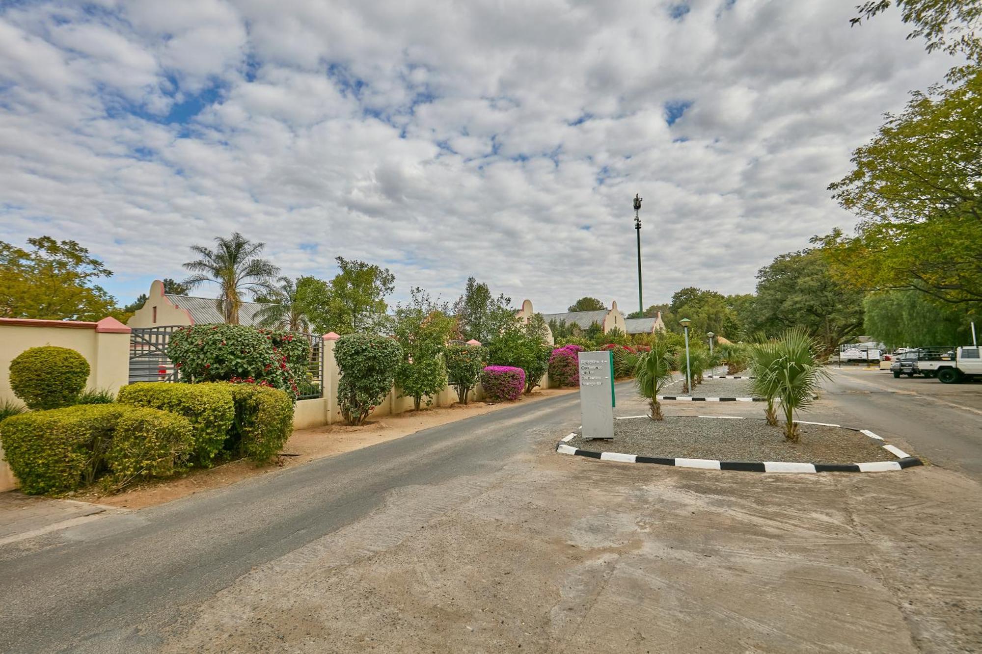 Cresta Marang Gardens Hotel Francistown Exterior photo