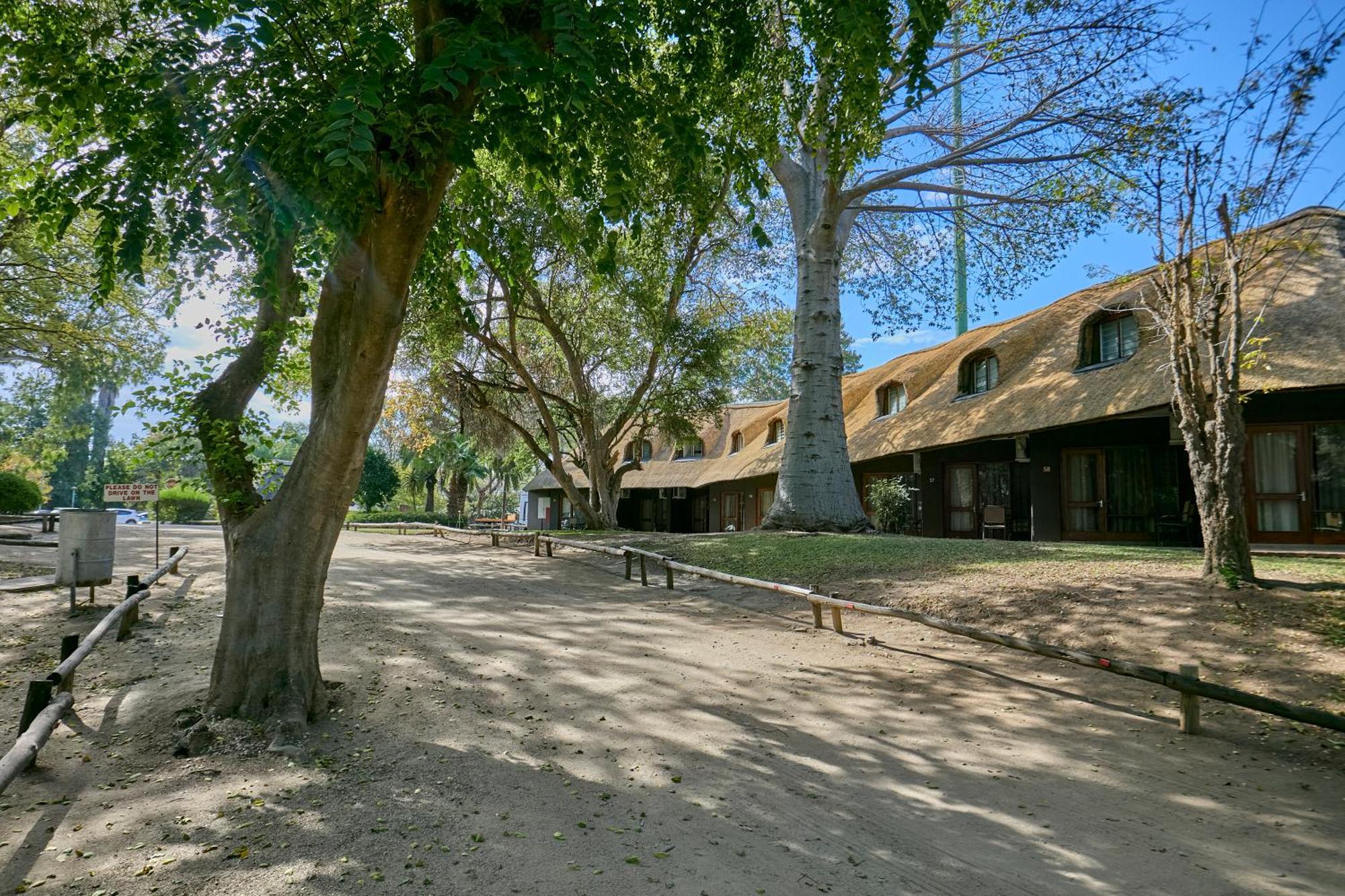 Cresta Marang Gardens Hotel Francistown Exterior photo