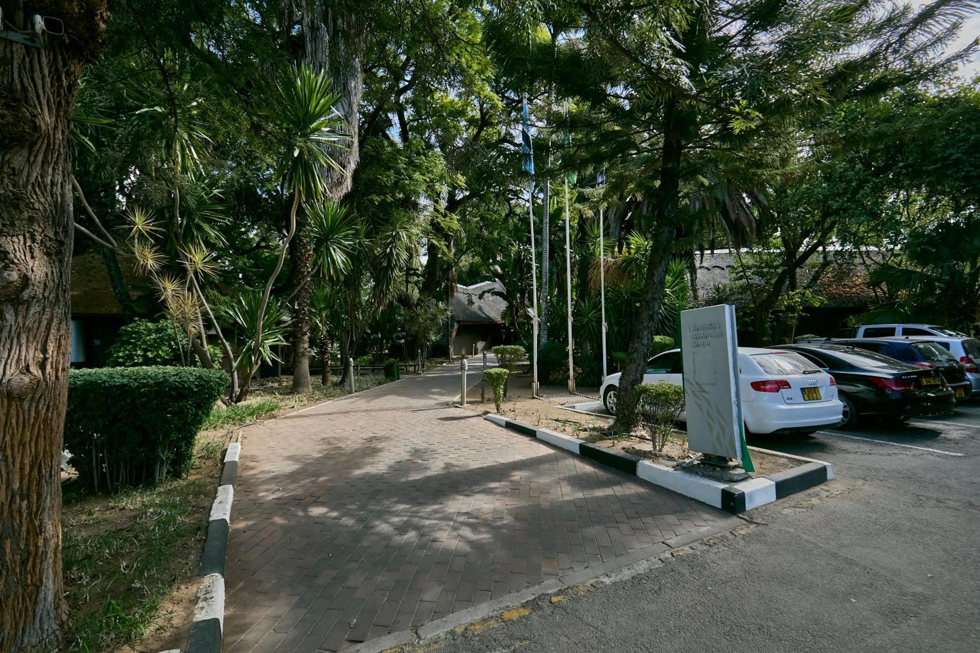 Cresta Marang Gardens Hotel Francistown Exterior photo